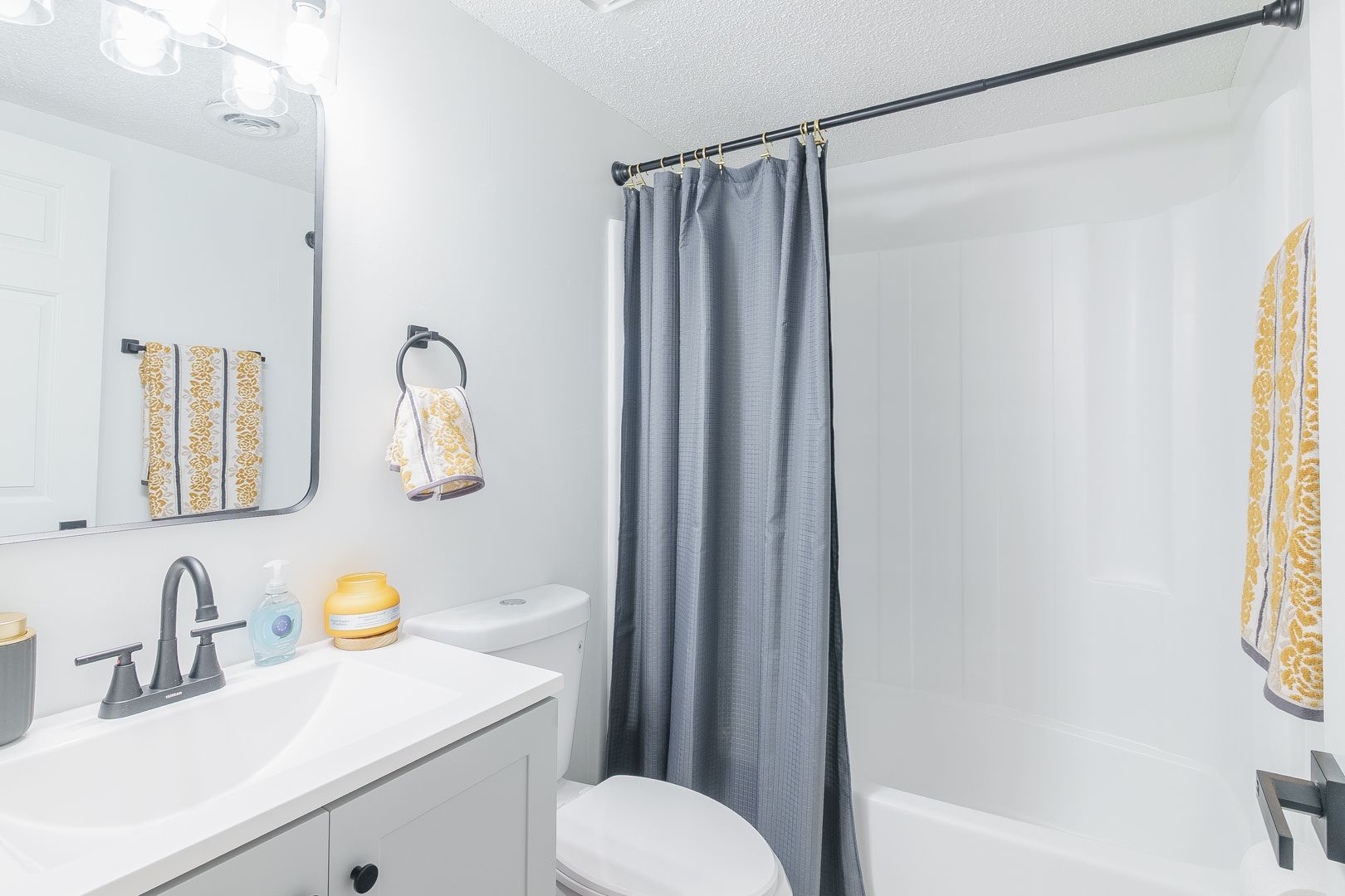134 Northwood Drive – Newly Renovated Apartment 9 of 12