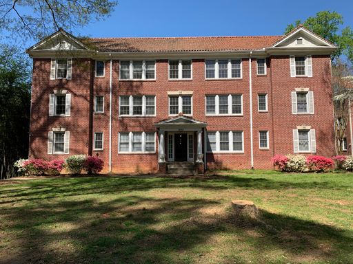 2BR/2BA + In-Unit Laundry + Screened-in Porch! – photo 1