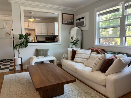 1 Bedroom Apartment – 282 9th Street, Apt 9, Atlanta, GA 30308