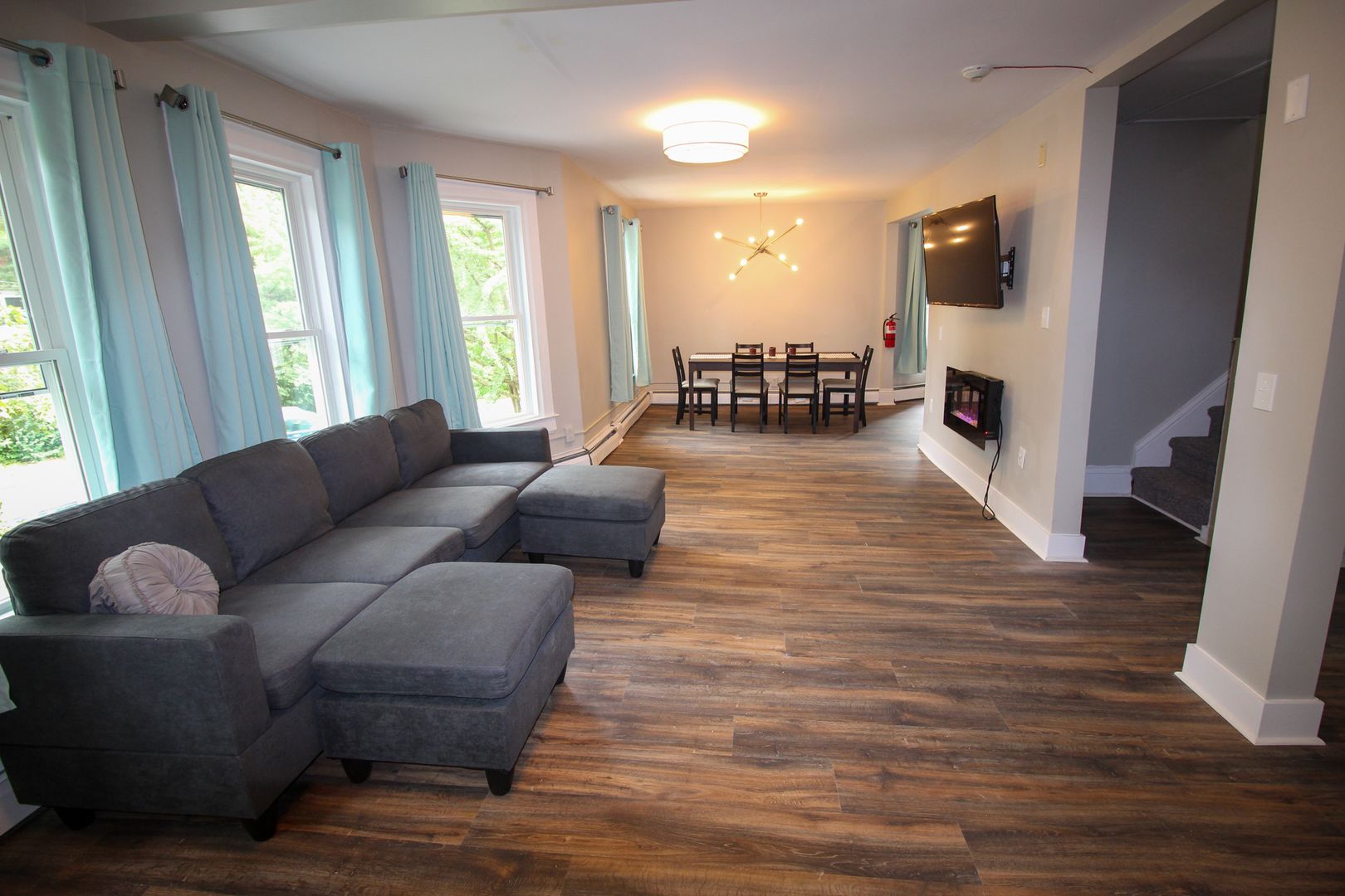 Ithaca Apartment: 522 Stewart Ave