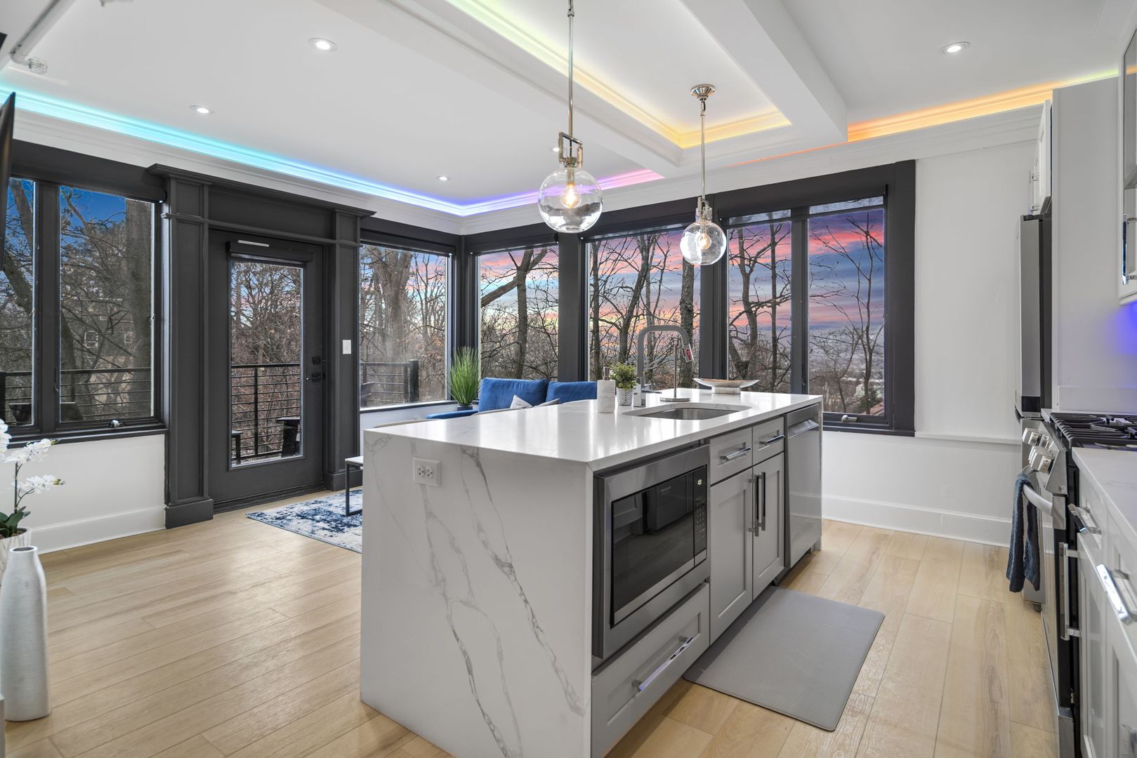 Ithaca Apartment: 201 Oak Avenue