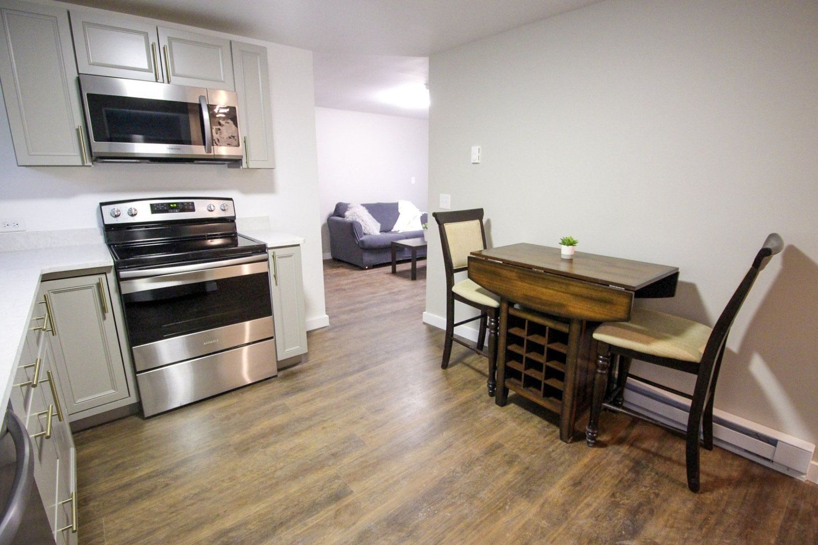 Ithaca Apartment: 230 Bryant Ave