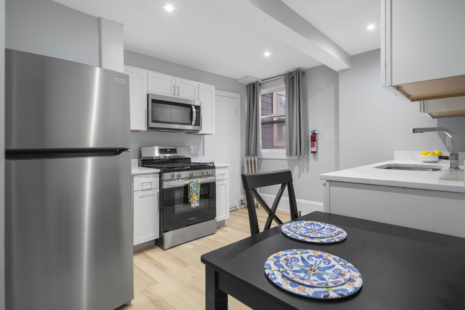 Ithaca Apartment: 104 Harvard Pl