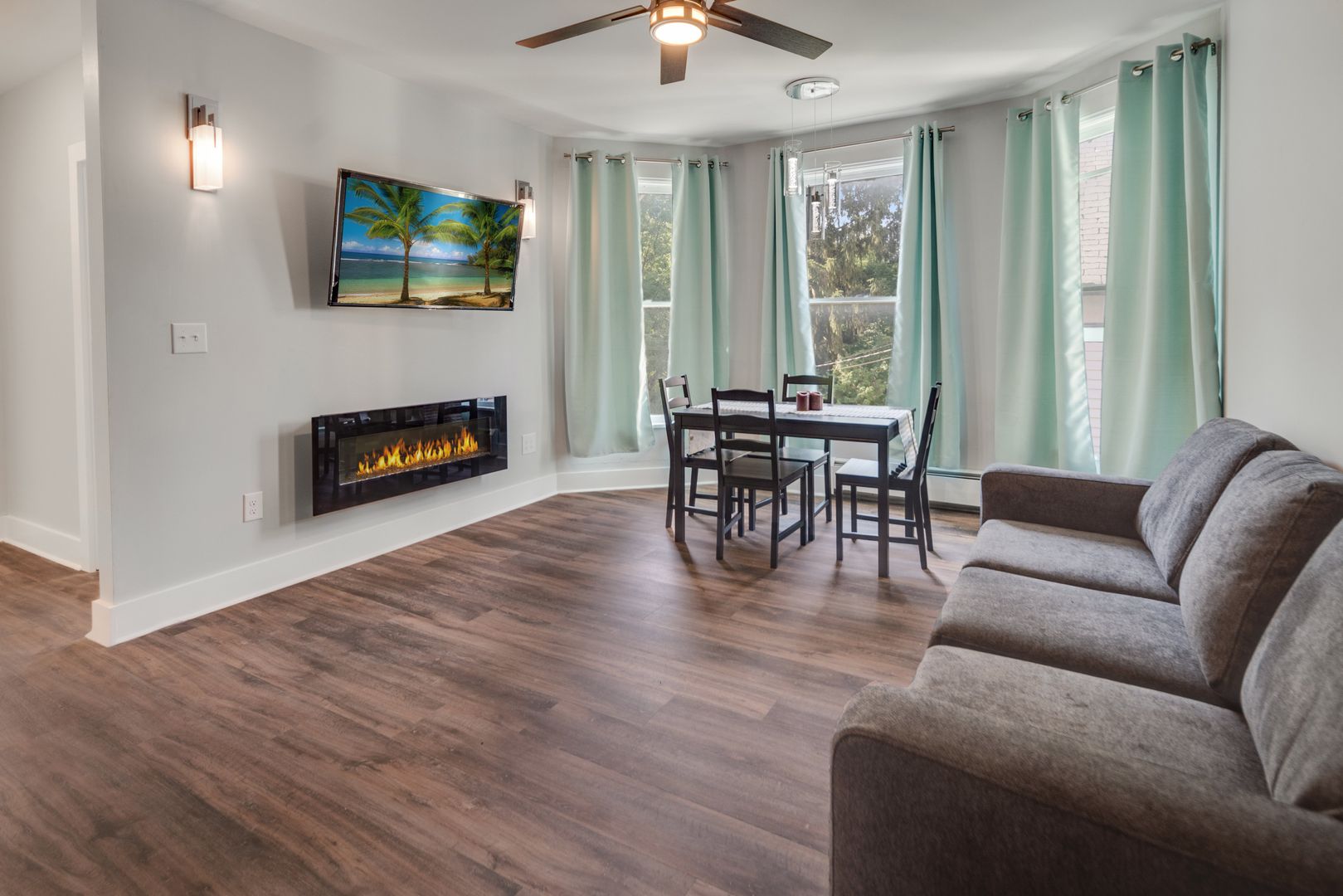 Ithaca Apartment: 404 University Ave