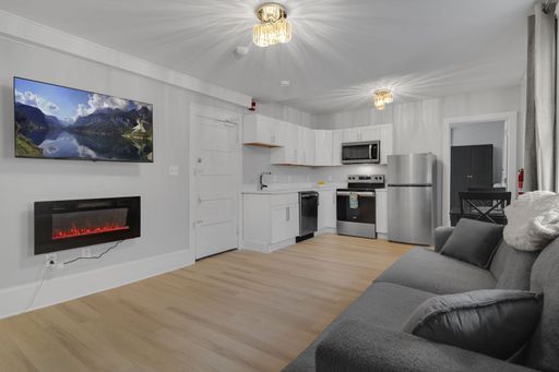 NEWLY REMODELED 8 Bedroom 5 Bath Center of Collegetown – photo 1