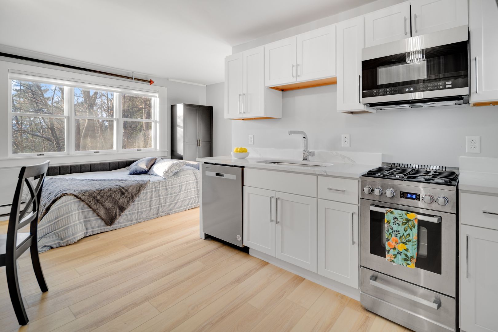 Ithaca Apartment: 504 Stewart Ave