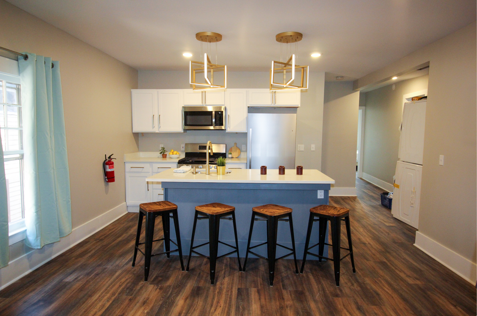 Ithaca Apartment: 613 E State St