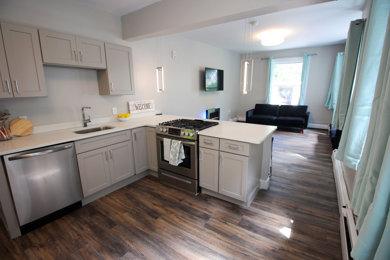 Ithaca Apartment: 522 Stewart Ave