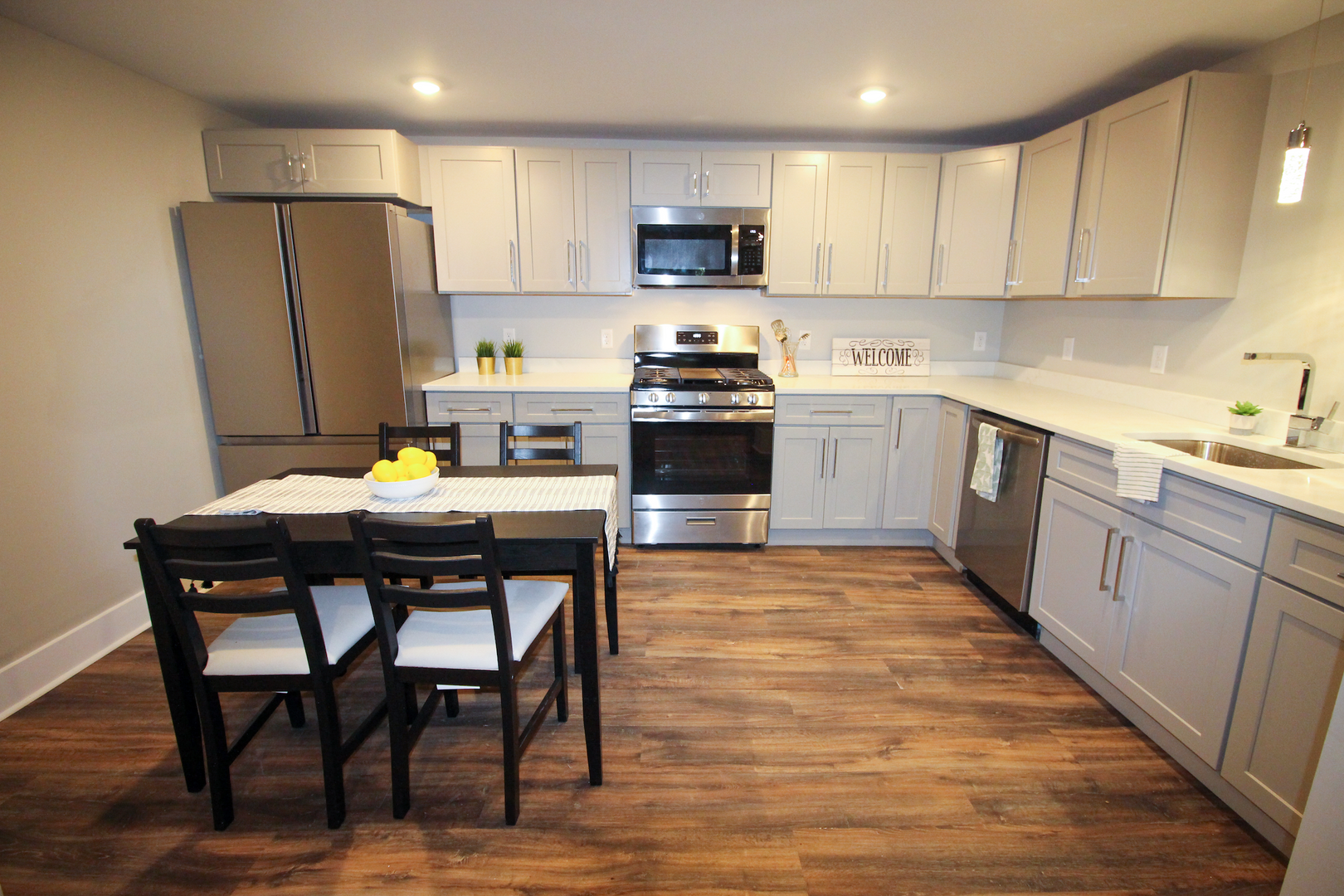 Ithaca Apartment: 522 Stewart Ave