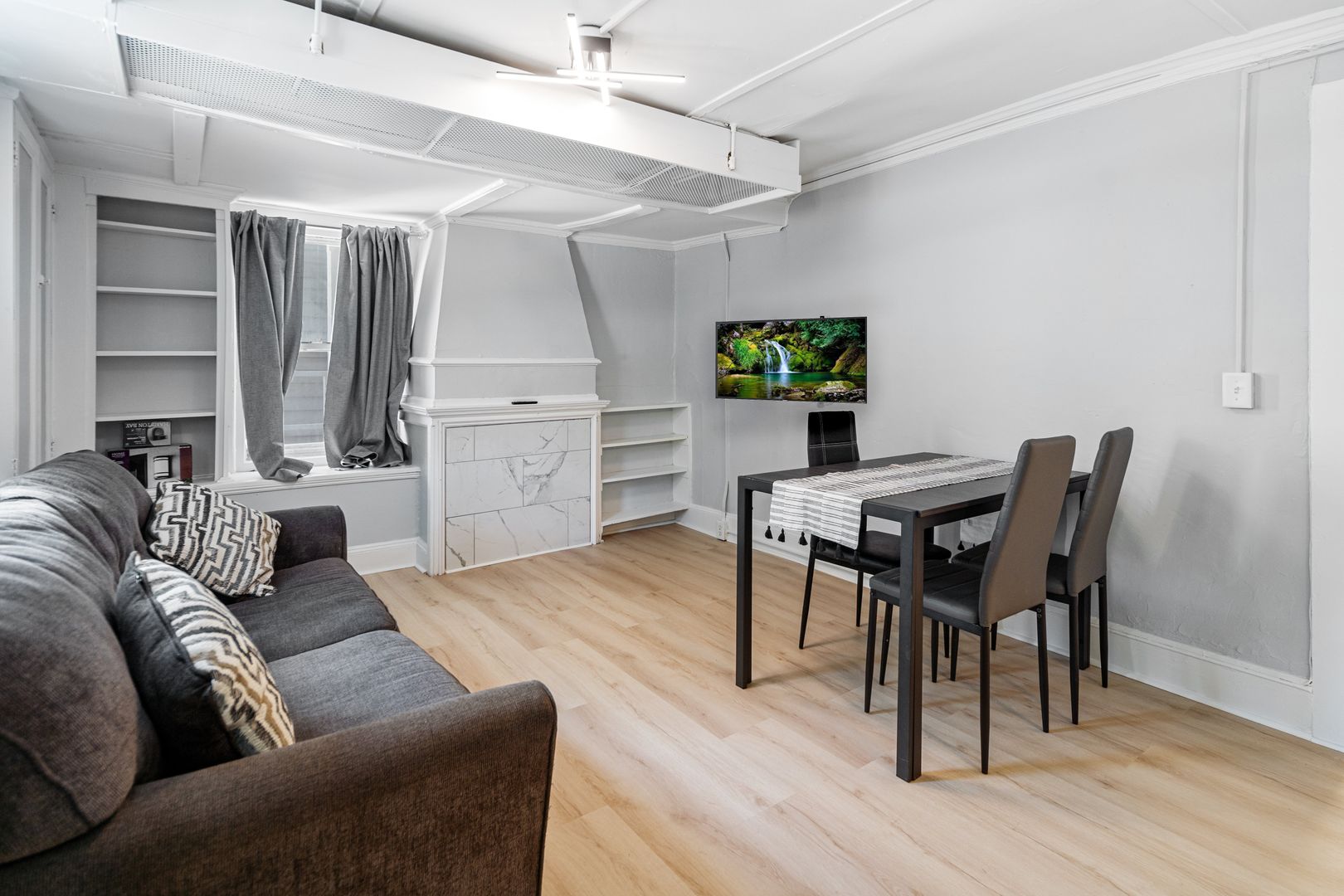 Ithaca Apartment: 202 Stewart Ave