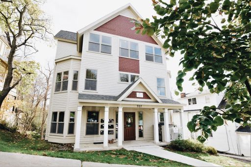 707 E Seneca Street – Group Housing for Up to 18 People Near Cornell & Collegetown – photo 1