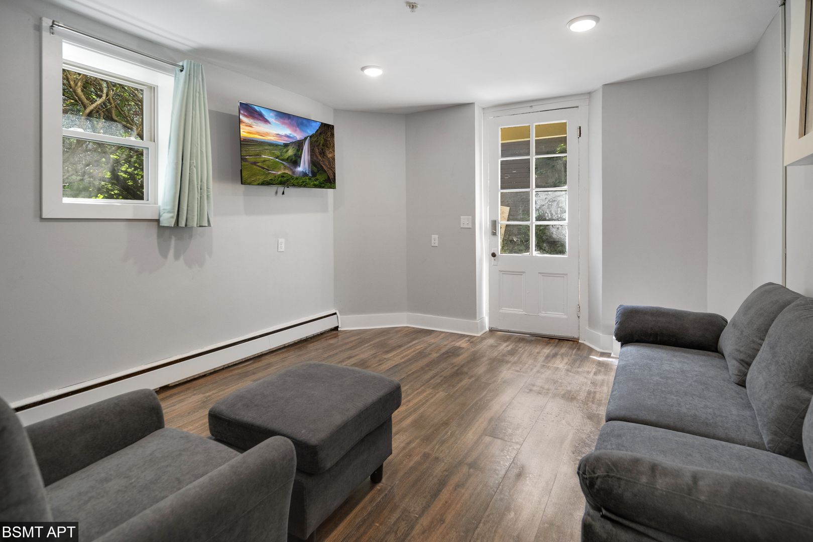 Ithaca Apartment: 711 E Seneca St