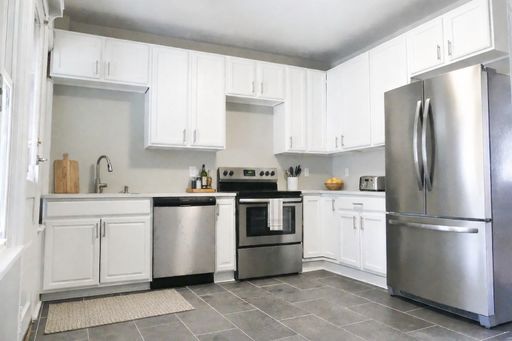 6 Bed 2 Bath - Close to Cornell and Downtown – photo 1