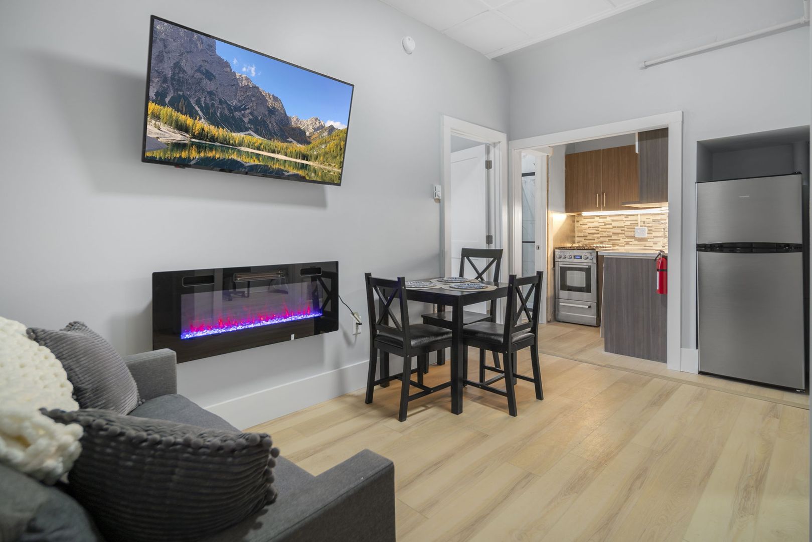 Ithaca Apartment: 504 Stewart Ave