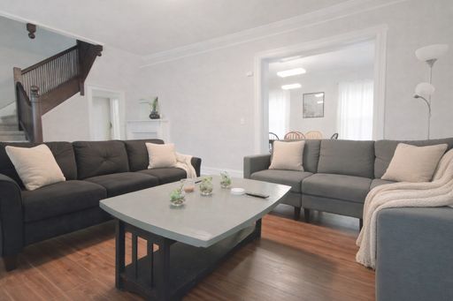 5 Bed 2 Bath - Close to Cornell and Downtown – photo 1