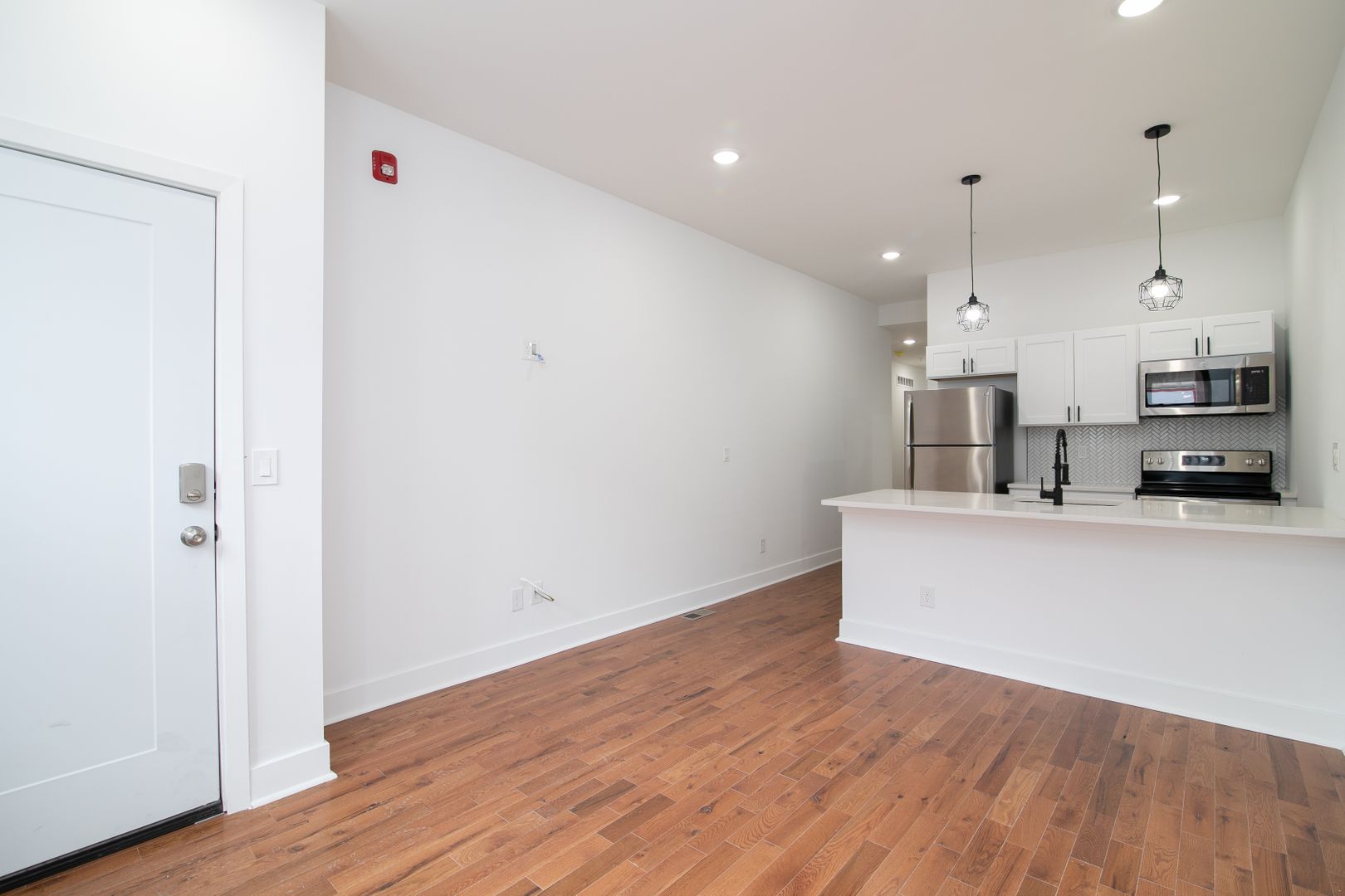 Philadelphia Apartment: 3033 W Diamond St.