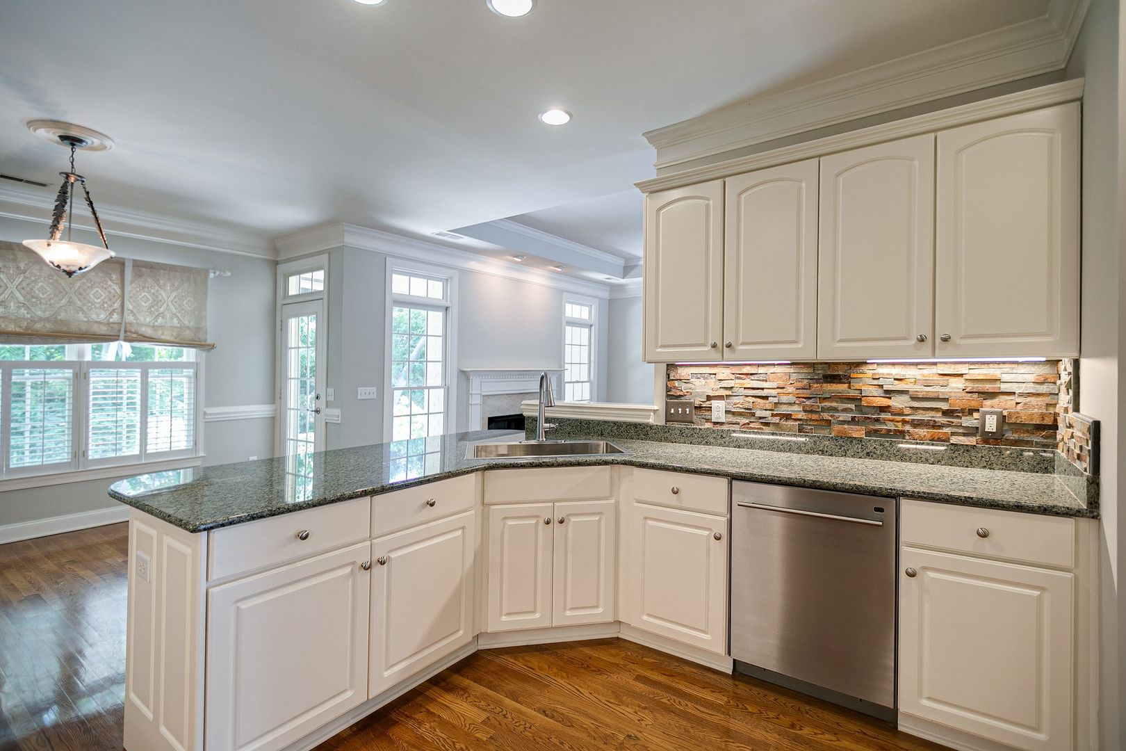 Franklin House: 143 Gardenia Way