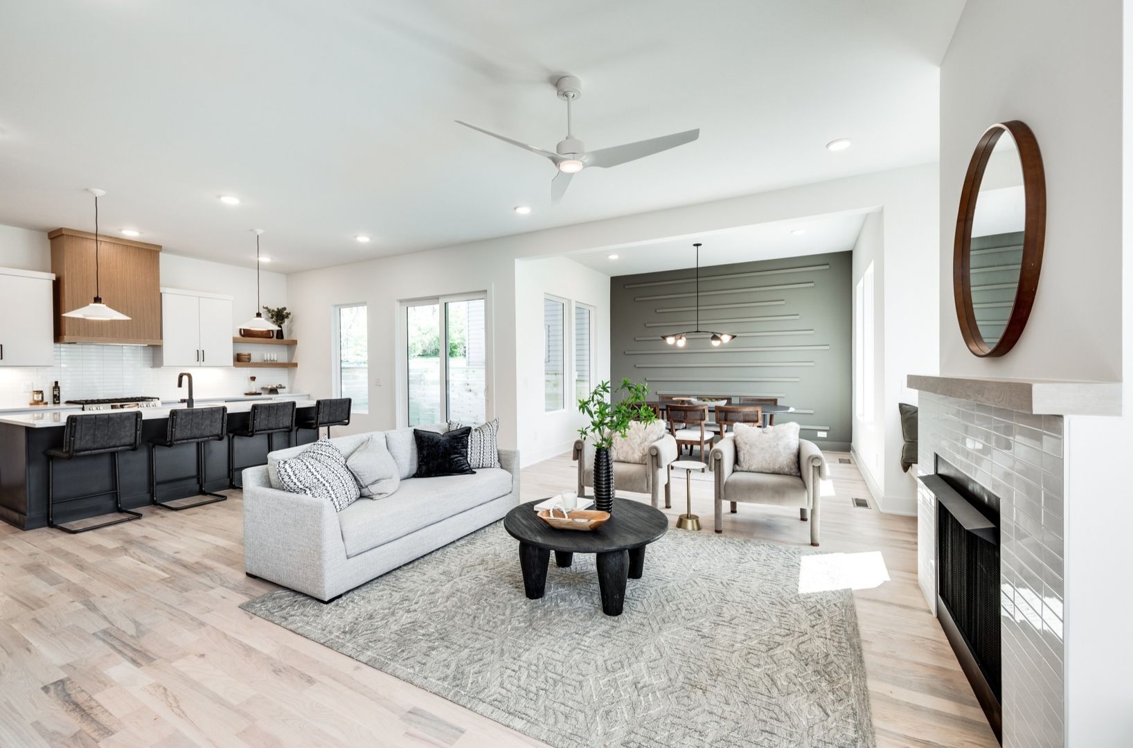 Nashville House: 1915 Scott Ave