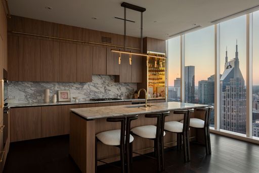 Elevated Designer Luxury in Downtown Nashville – photo 1