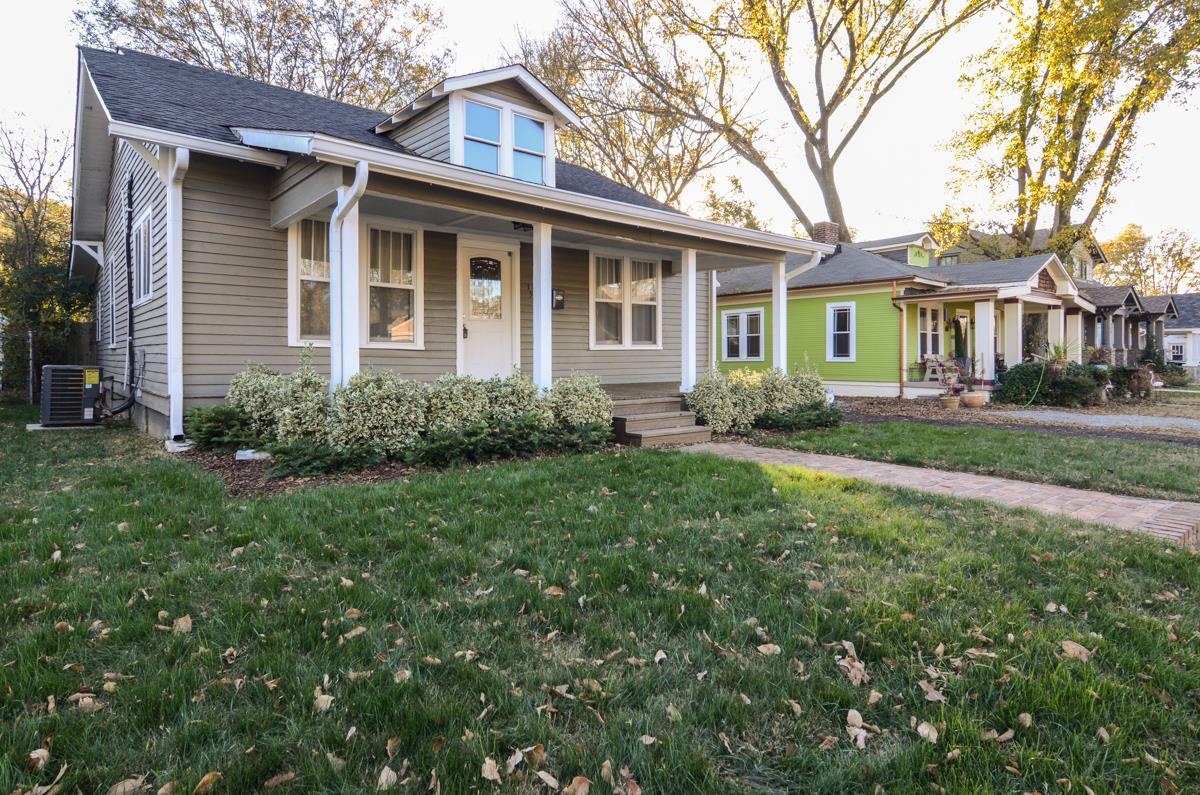 Nashville House: 1542 Douglas Ave.