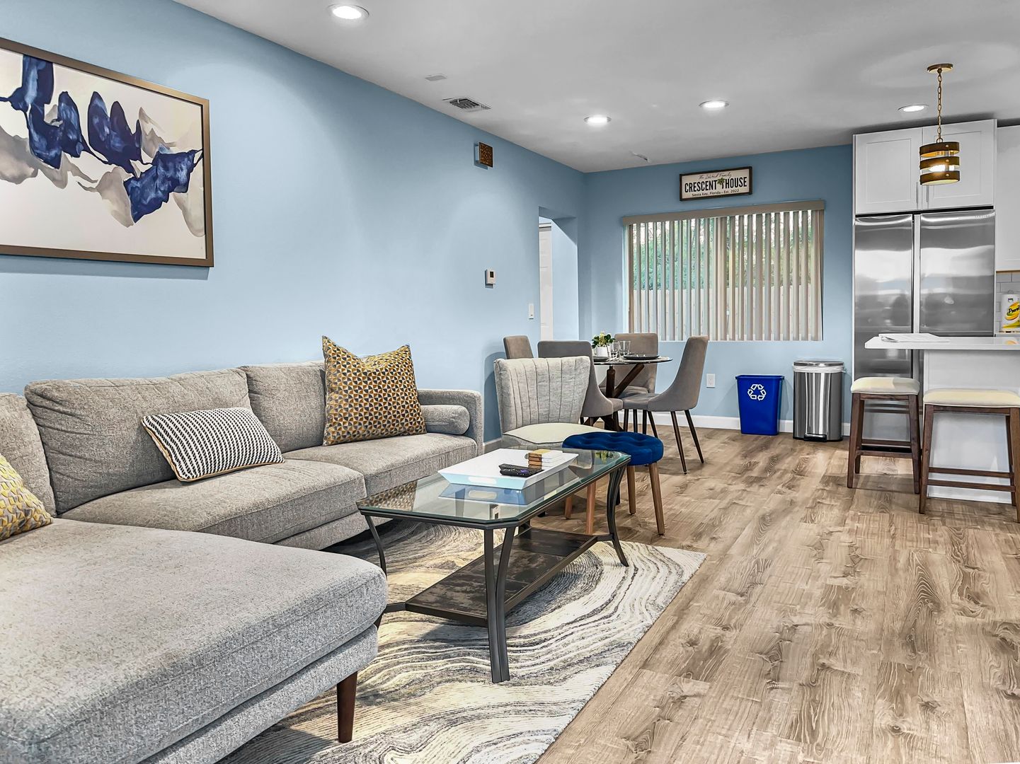 Sarasota Apartment: 2027 Cass Street