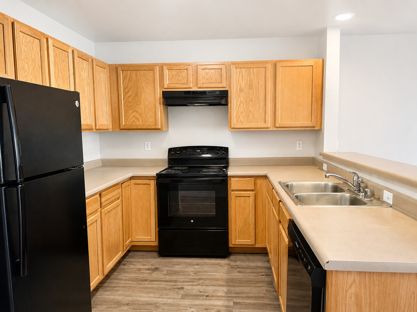 Gypsum Apartment: 500 Red Table Dr