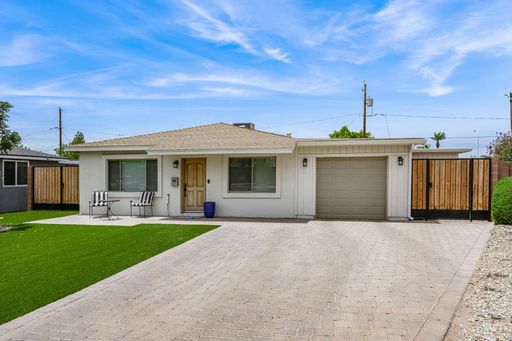 4228 N. 44th Pl Phoenix, AZ 85018 – photo 1