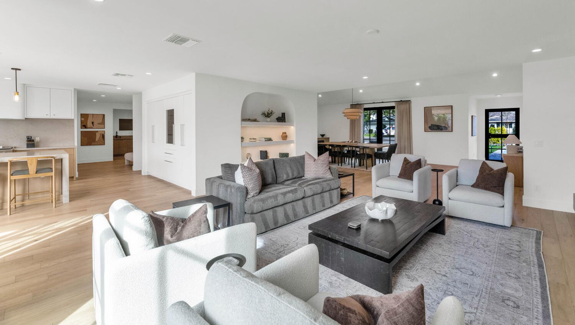 Scottsdale House: 6039 E. Calle Camelia