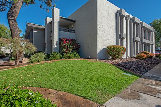 5215 N 24th St #204 Phoenix, AZ 85016 – photo 1