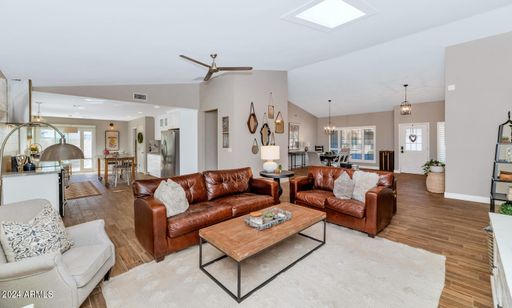 10231 N. 77th St, Scottsdale, AZ 85258 – photo 1