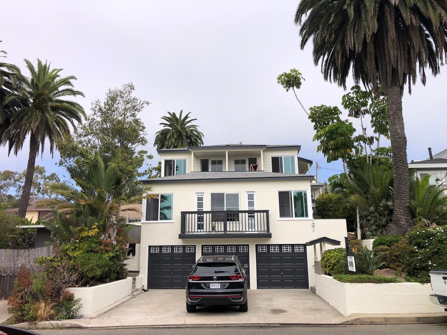 Laguna Beach Apartment: 570 Cypress Dr