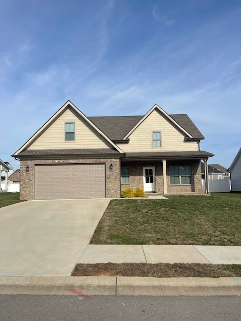 Alvaton House: 7176 Hilliard Circle