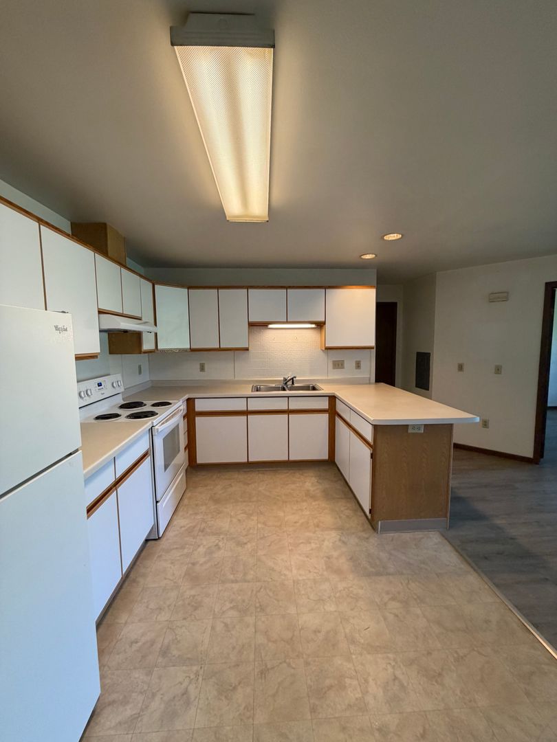 Black River Falls Apartment: 145 Rye Bluff Road