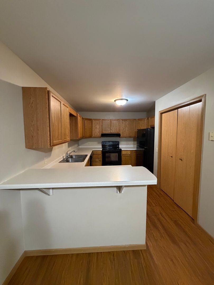 Baldwin Apartment: 420 Cedar Street