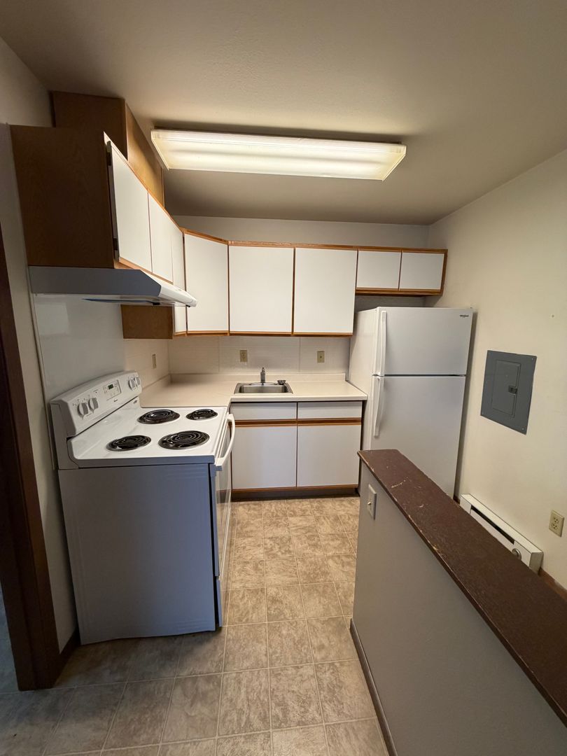 Black River Falls Apartment: 145 Rye Bluff Road