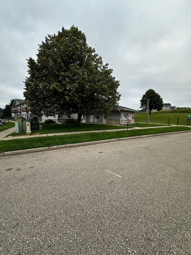 Black River Falls Apartment: 145 Rye Bluff Road