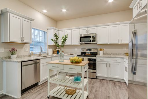 2 Bedroom 2.5 Bathroom 1 Car Garage Townhome – photo 1