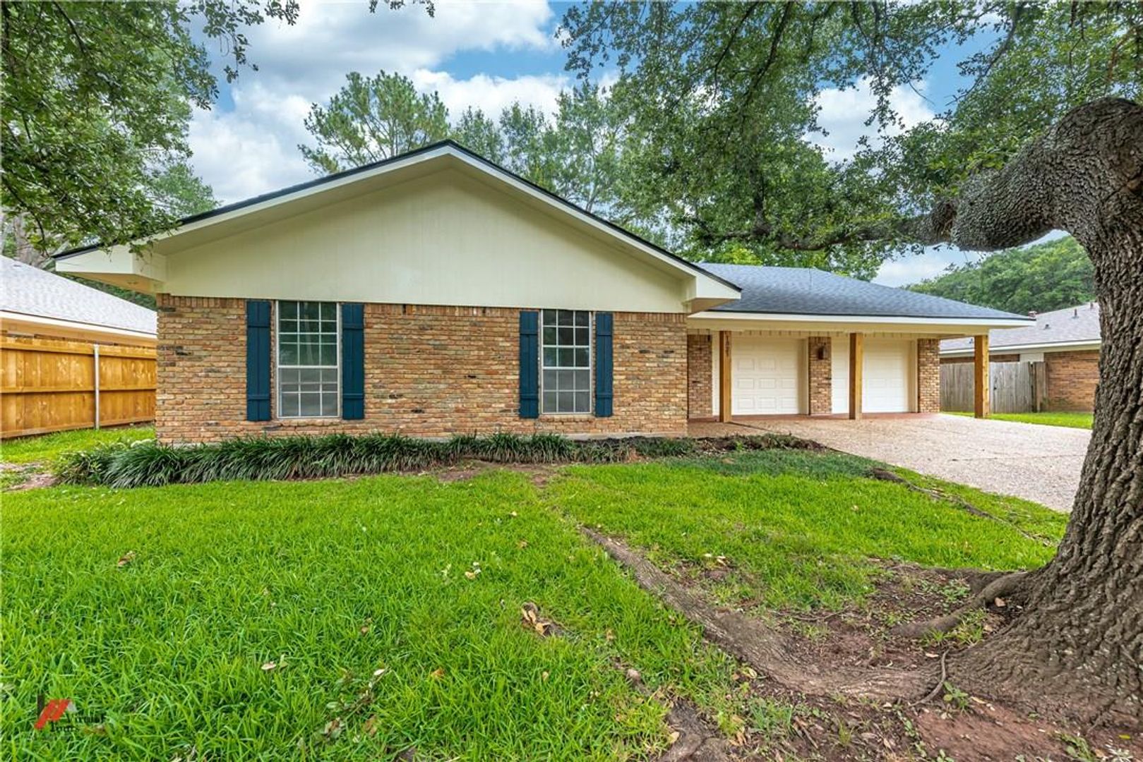 Shreveport House: 1521 Concord Dr