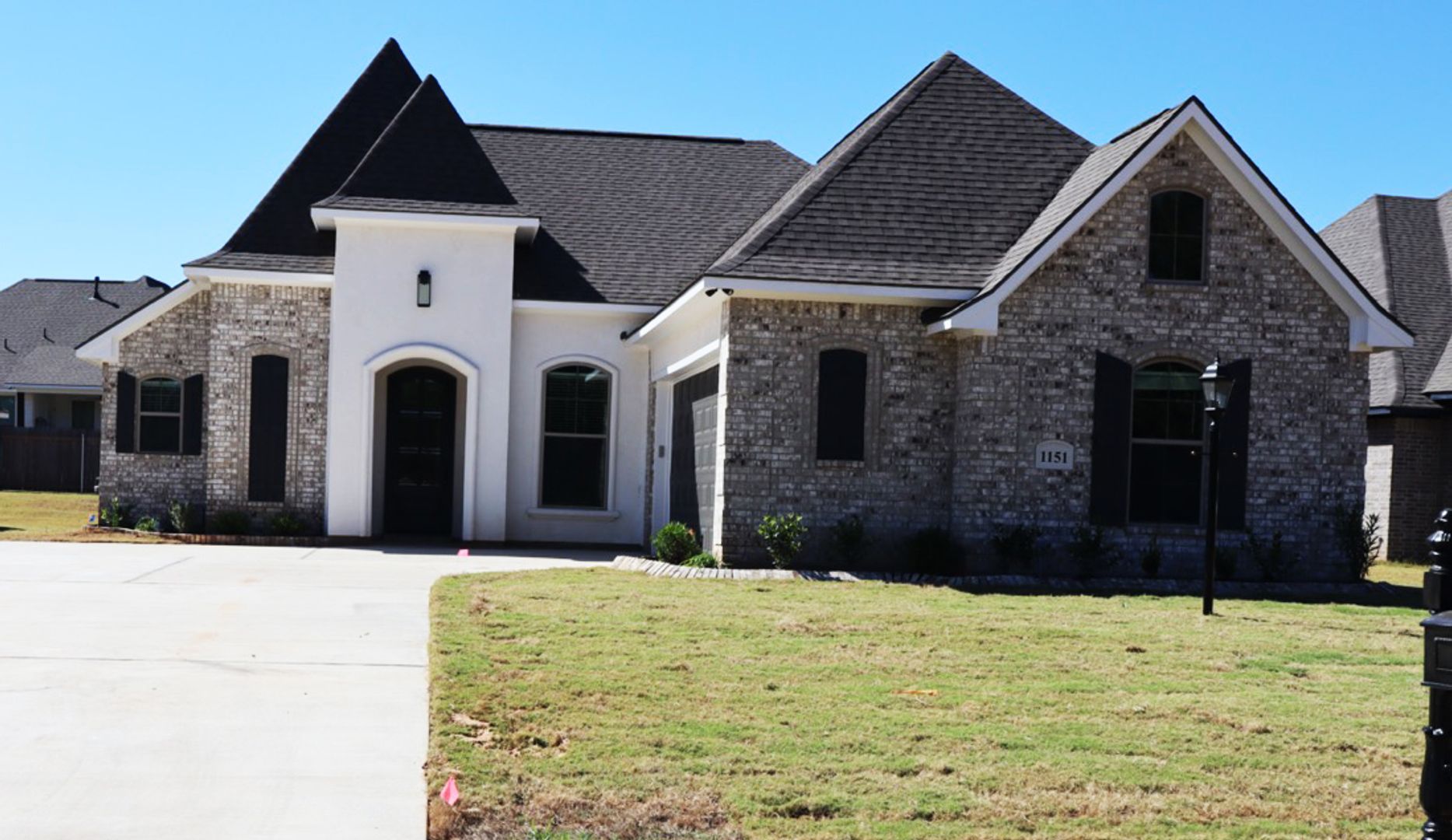 Haughton House: 1151 Green wood cir