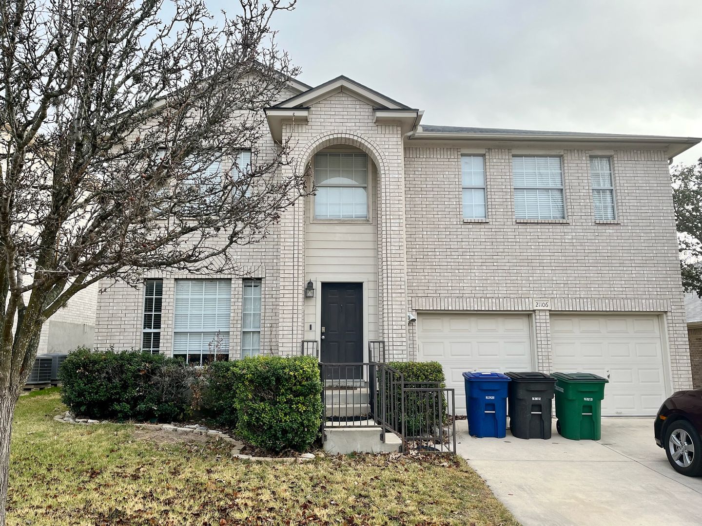 San Antonio House: 21106 El Suelo Bueno