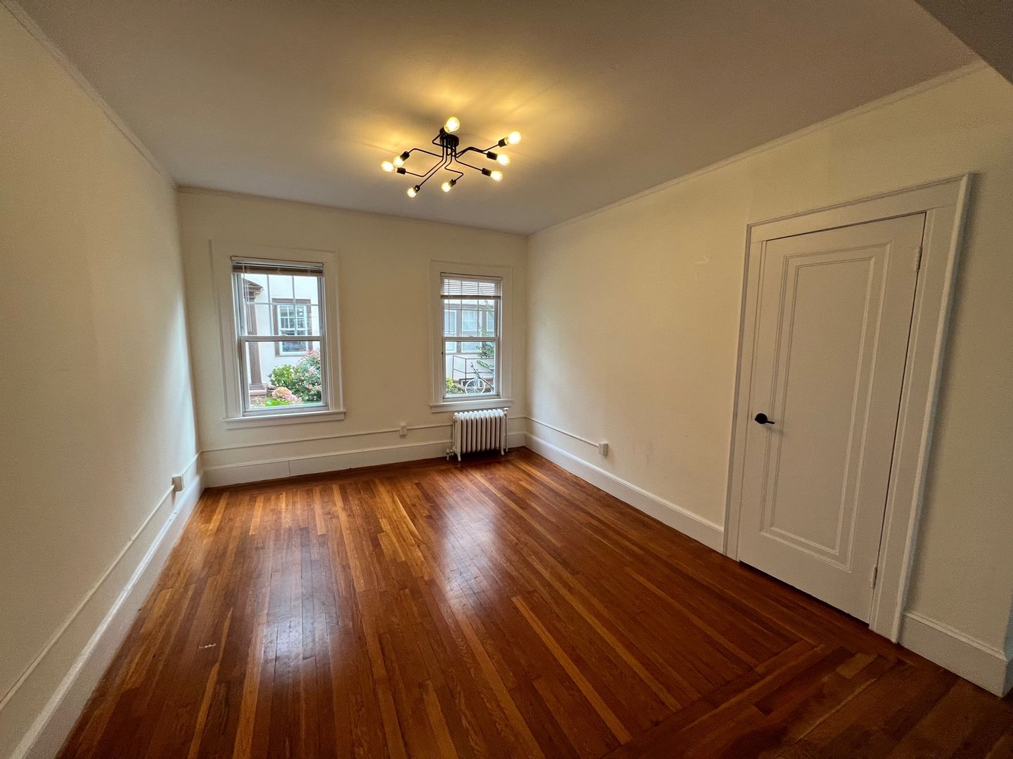 New Haven Apartment: 420 Whitney Ave