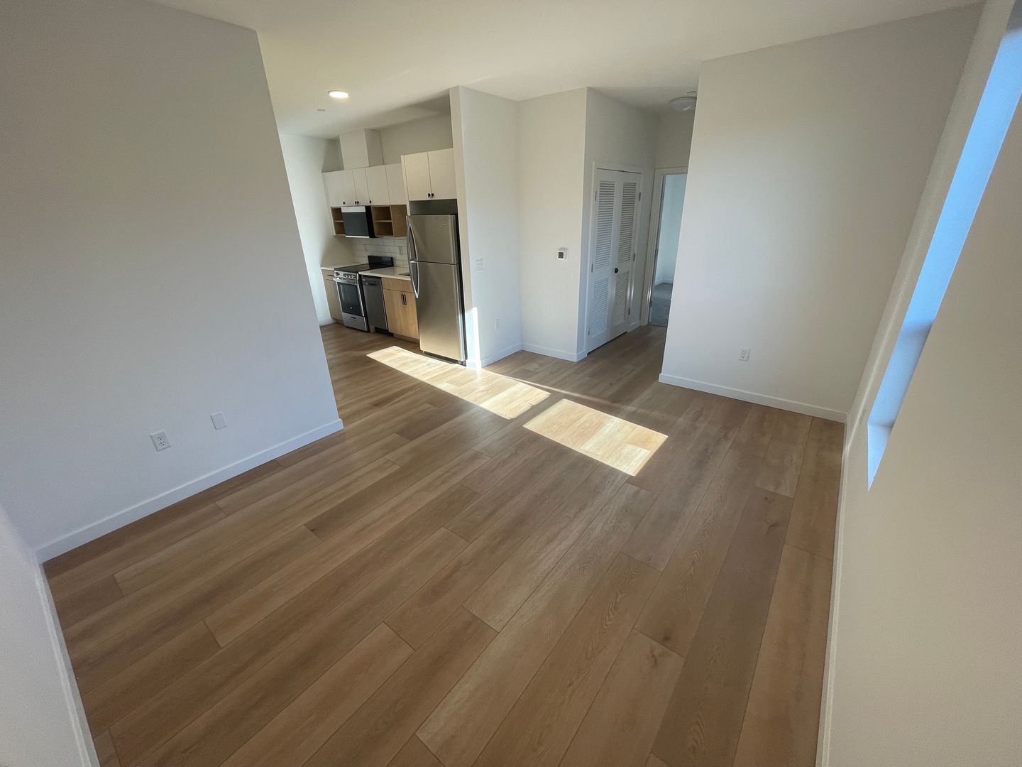 New Haven Apartment: 104 Howe St