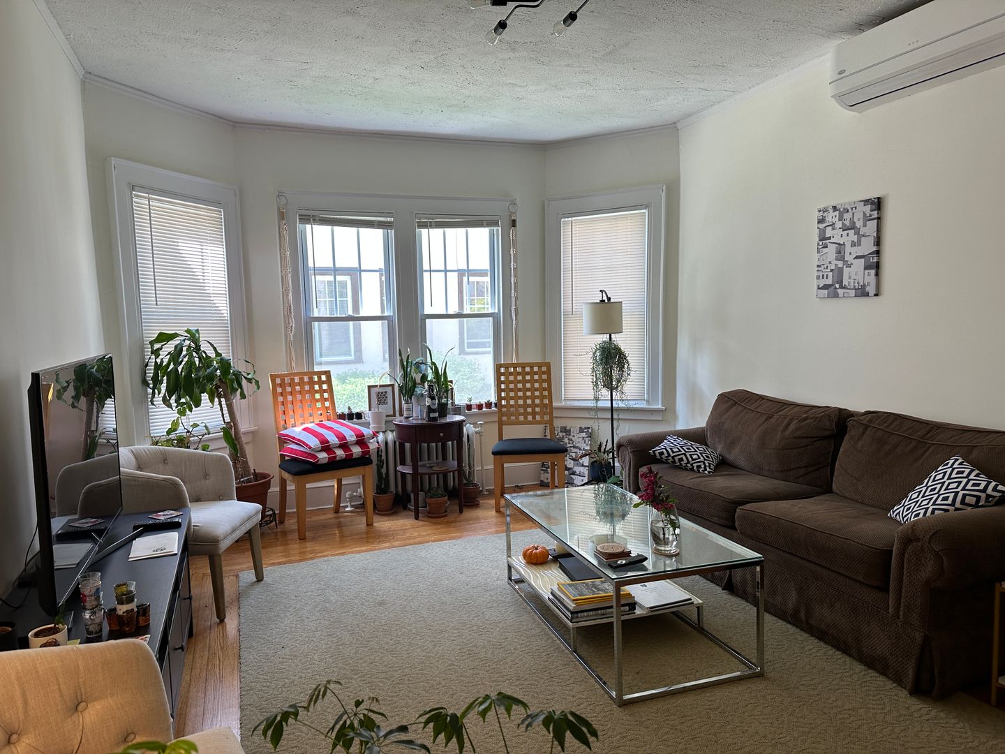 New Haven Apartment: 420 Whitney Ave