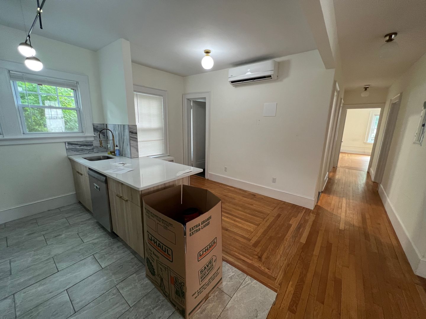 New Haven Apartment: 420 Whitney Ave