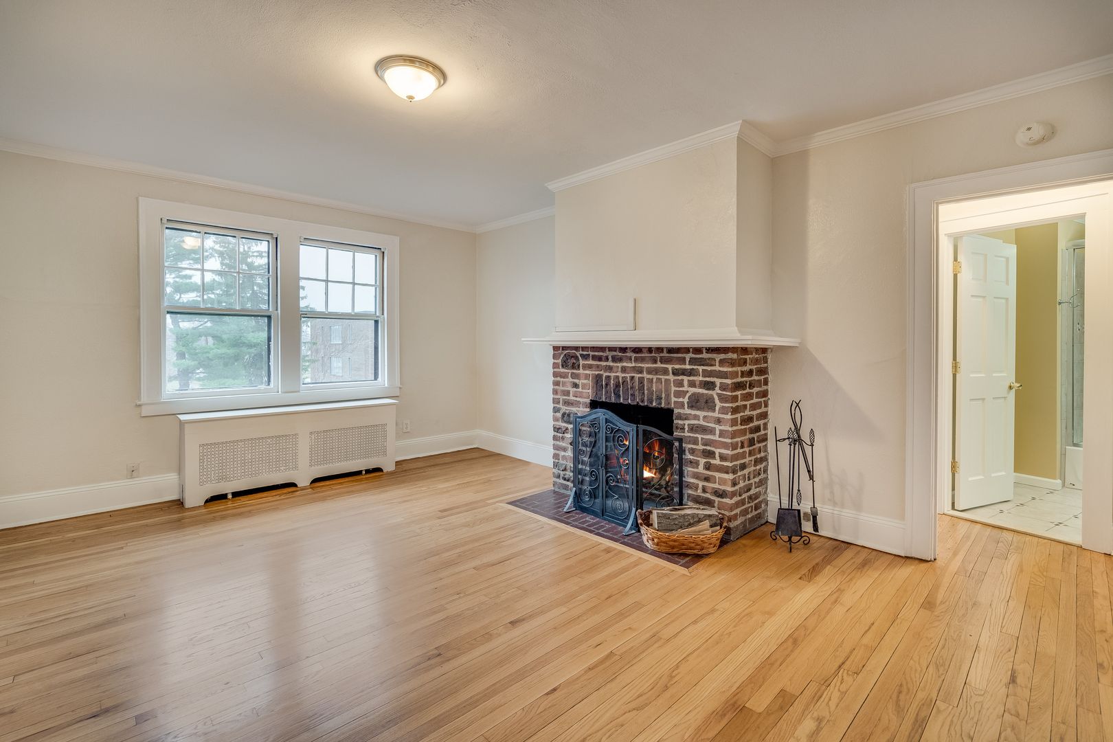 West Hartford Apartment: 812 Farmington Ave.