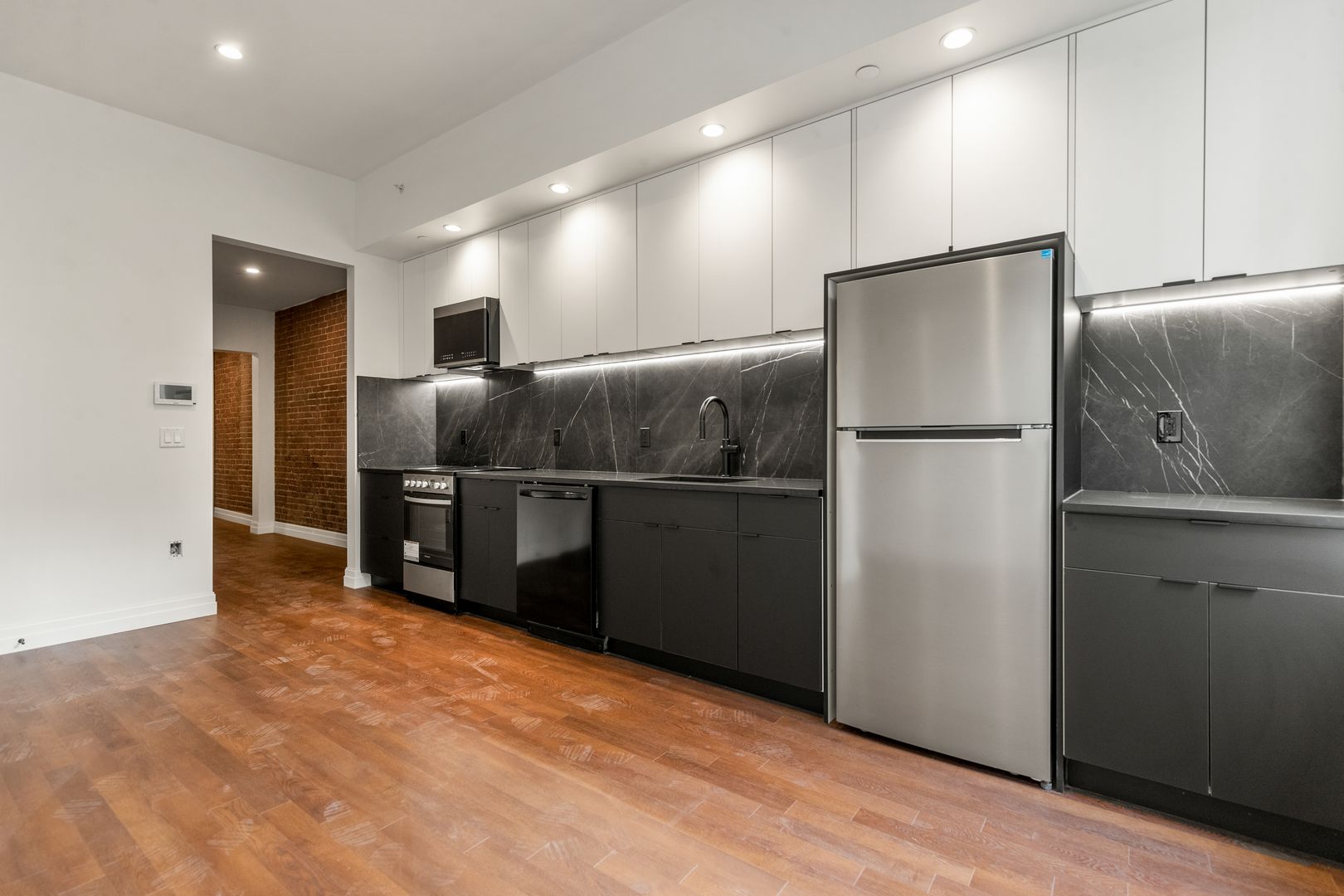 New Haven Apartment: 105 Court Street