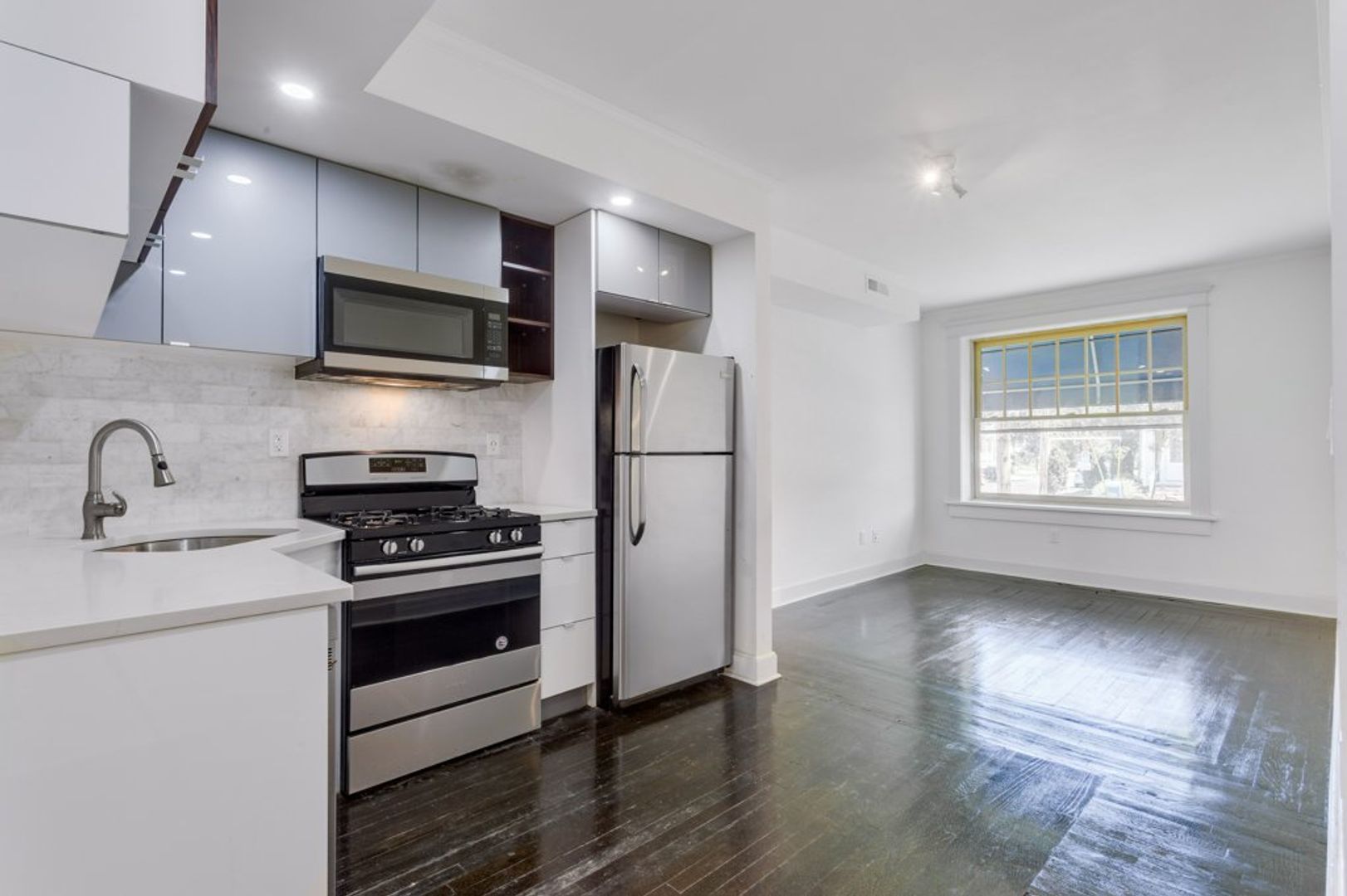 New Haven Apartment: 516 Orange st