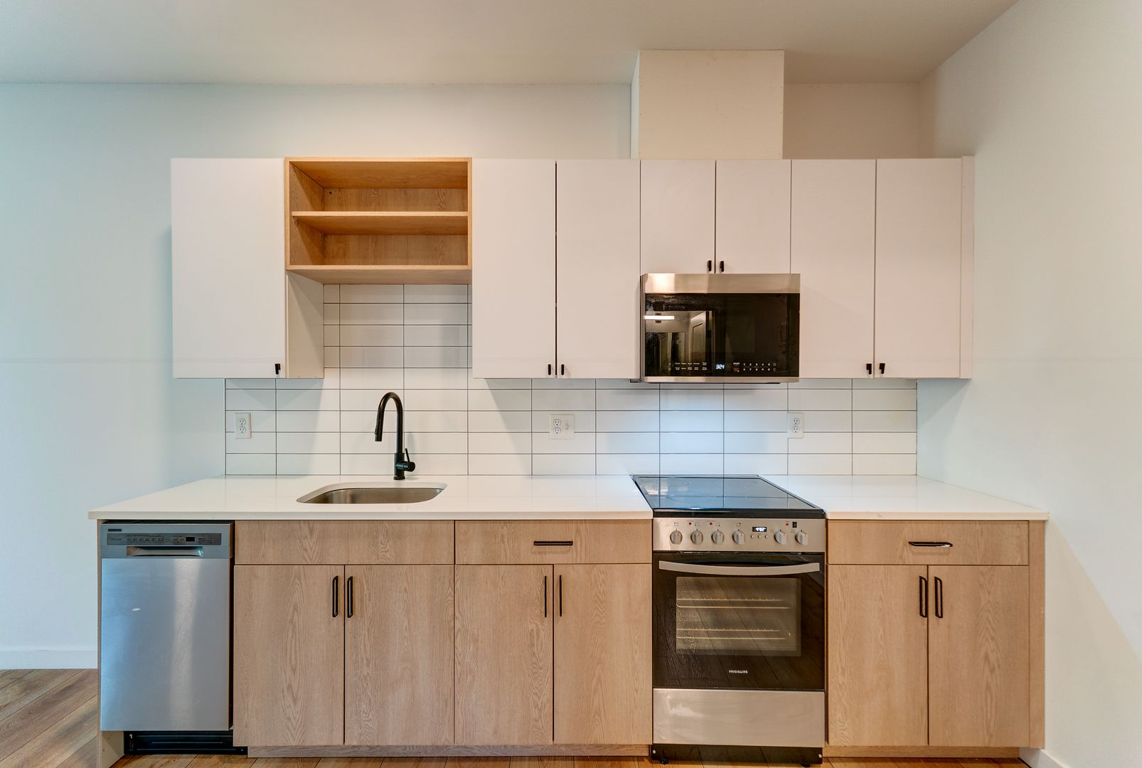 New Haven Apartment: 104 Howe St