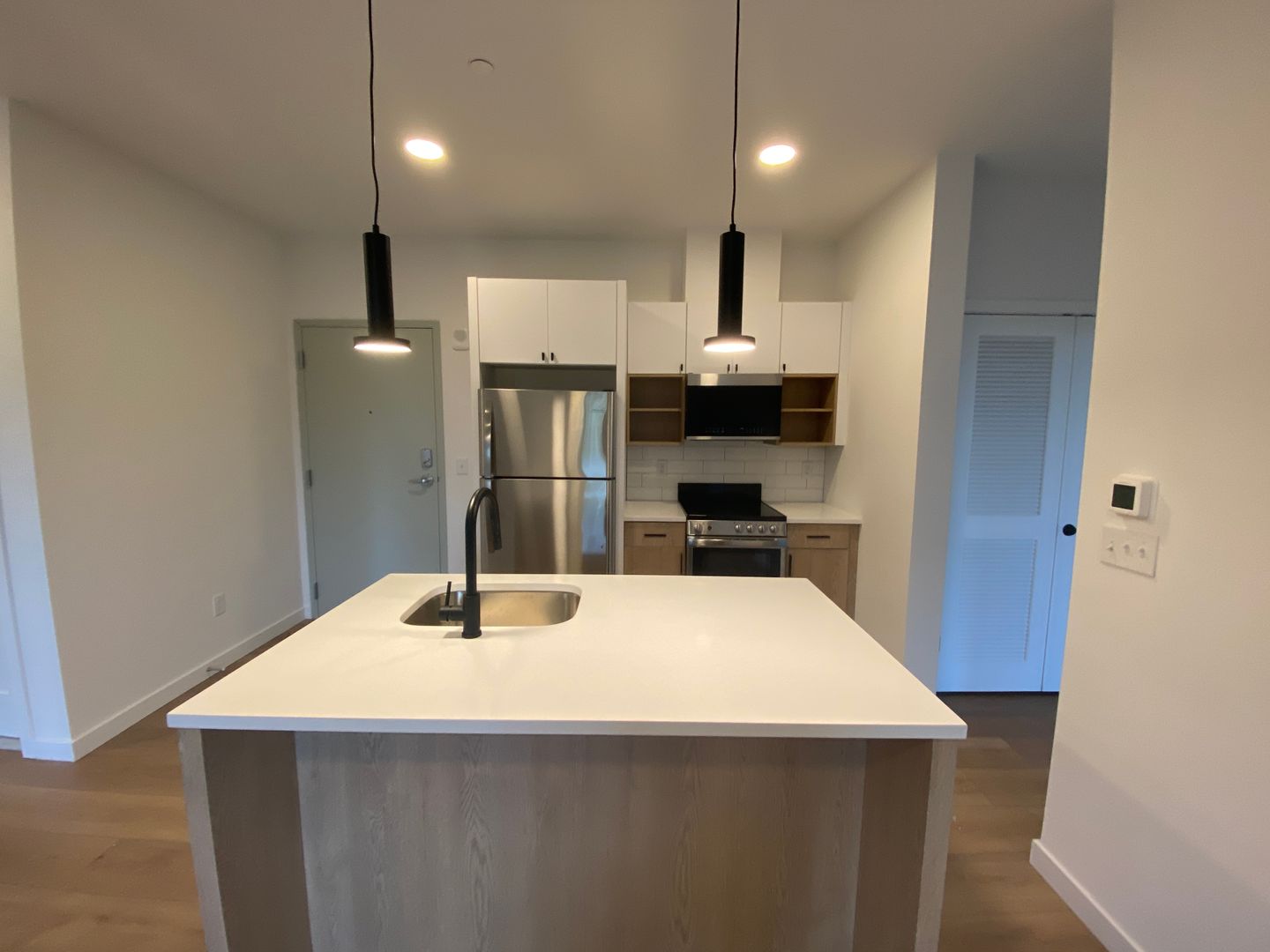 New Haven Apartment: 104 Howe St