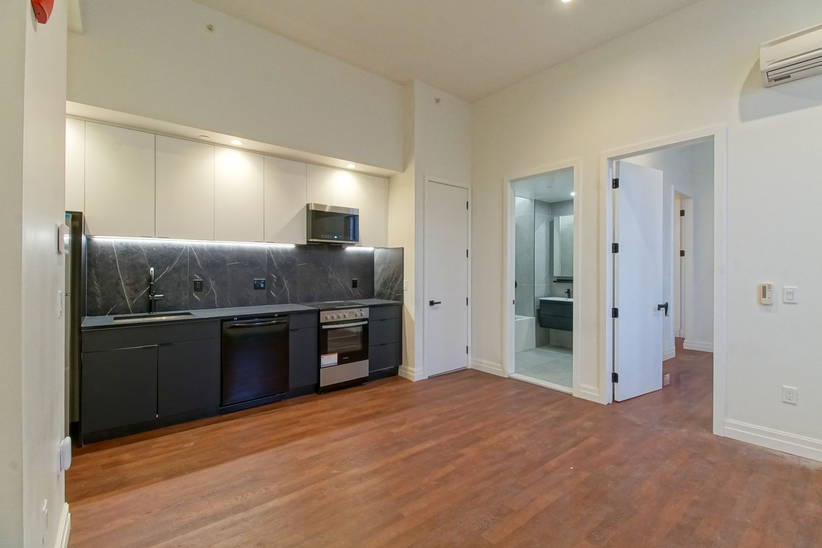New Haven Apartment: 105 Court Street